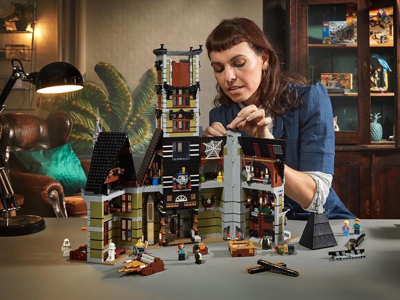 lego haunted house